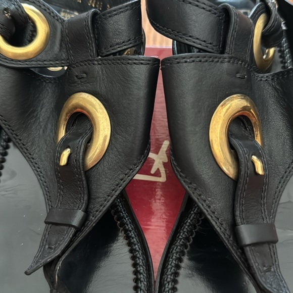 Salvatore Ferragamo Black Flat Sandals- Size 7.5M - Picture 3 of 7